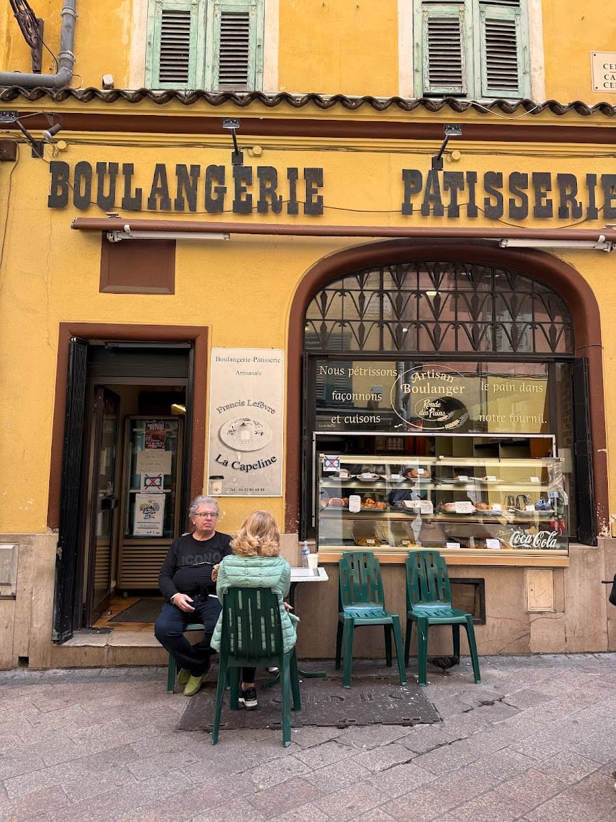 Façade de La Capeline, boulangerie-pâtisserie artisanale au cœur du Vieux Nice, Nice